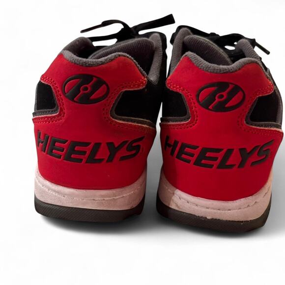 Pokemon black and red Heelys - Picture 7 of 8